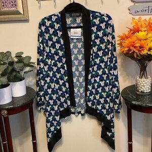 NWT Kasper Woman Open Top w/High-Low Hemline. Retails for $89.